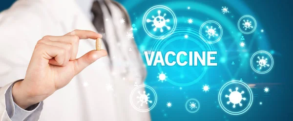 Médico Dando Píldora Con Inscripción Vaccine Concepto Coronavirus — Foto de Stock