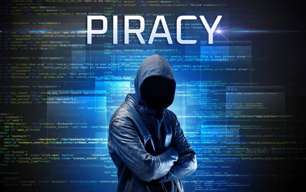 Безликий Хакер Надписью Piracy Фоне Двоичного Кода — стоковое фото
