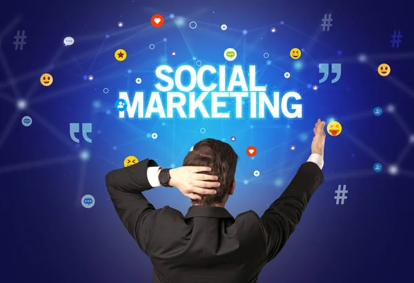 Visão Traseira Empresário Com Inscrição Social Marketing Conceito Rede Social — Fotografia de Stock