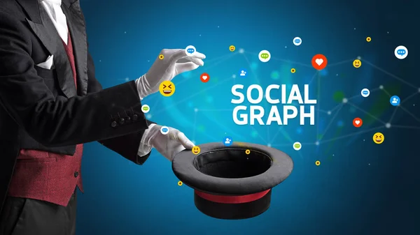 Magik Pokazuje Magiczną Sztuczkę Napisem Social Graph Social Media Marketing — Zdjęcie stockowe