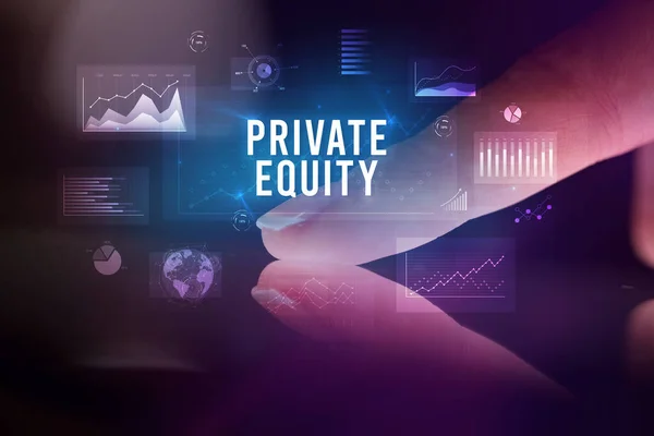 Tabletka Dotykowa Wykresami Inskrypcją Private Equity Koncepcja Biznesowa — Zdjęcie stockowe
