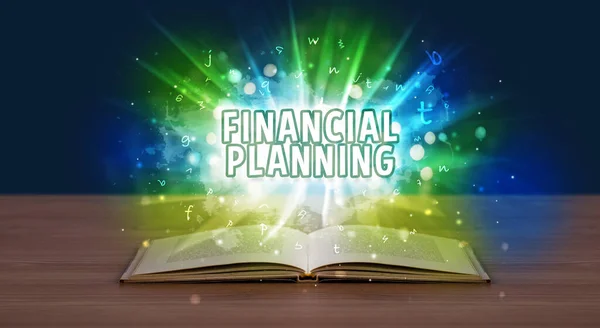 Planowanie Finansowe Napis Wychodzi Otwartej Książki Koncepcja Edukacyjna — Zdjęcie stockowe