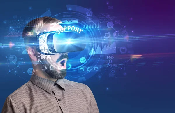 Podnikatel Prohlíží Brýle Virtual Reality Nápisem Support Inovativní Koncept Technologie — Stock fotografie