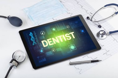 DENTIST yazıtlı tablet bilgisayar ve tıbbi malzemeler, önleme kavramı