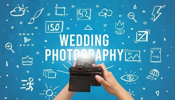 Ruční Fotografování Digitálním Fotoaparátem Nápisem Wedding Fotografie Koncepce Nastavení Fotoaparátu — Stock fotografie