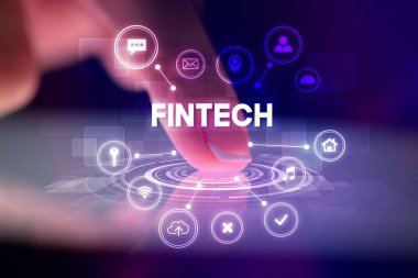 Web teknolojisi simgeleri ve Fintech yazıtları ile tablete dokunmak, web teknolojisi kavramı