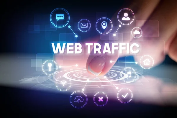 Трогательный Планшет Иконками Веб Технологий Надписью Web Traffic Концепция Веб — стоковое фото