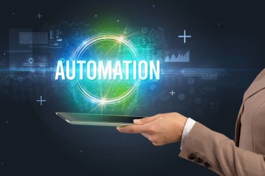 AUTOMATION yazıtlı bir dokunmatik ekran, yeni teknoloji konsepti
