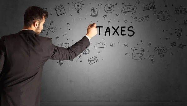 Бізнесмен Малює Скетч Творчої Ідеї Написом Taxes Концепцією Бізнес Стратегії — стокове фото