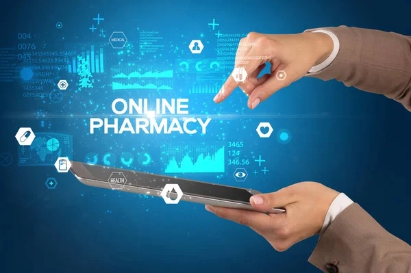 Close Van Een Touchscreen Met Online Pharmacy Inscriptie Medisch Concept — Stockfoto