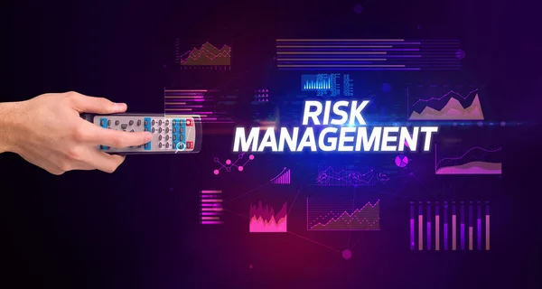 Ruční Držení Bezdrátového Periferního Zařízení Nápisem Riziko Management Koncept Kybernetického — Stock fotografie