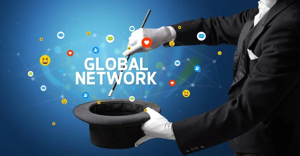 Zauberer Zeigt Zaubertrick Mit Global Network Aufschrift Social Media Marketing — Stockfoto