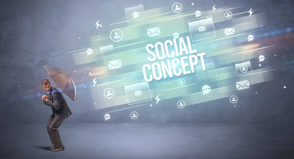 Komea Liikemies Puolustaa Sateenvarjo Social Concept Kirjoitus New Age Media — kuvapankkivalokuva