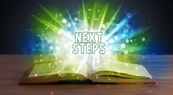 Nästa Steps Inskription Kommer Från Öppen Bok Pedagogiskt Koncept — Stockfoto