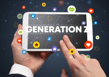 GENERATION Z yazıtlı, sosyal ağ kavramlı bir dokunmatik ekran kapat