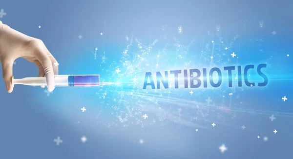 Şırınga Elinde Antibiyotik Ile Tıbbi Enjeksiyon Tıbbi Panzehir Konsepti — Stok fotoğraf