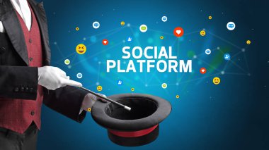 Sihirbaz SOCIAL PLATFORM yazıtları, sosyal medya pazarlama konseptiyle sihirbazlık numarası gösteriyor