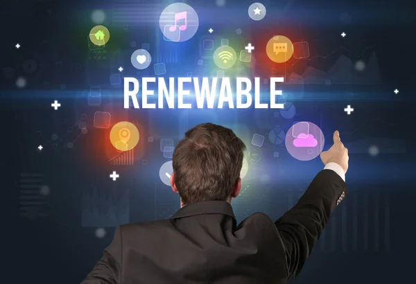 Rückansicht Eines Geschäftsmannes Mit Renewable Beschriftung Modernes Technologiekonzept — Stockfoto