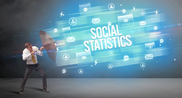 Snygg Affärsman Som Försvarar Med Paraply Från Social Statistics Inskription — Stockfoto