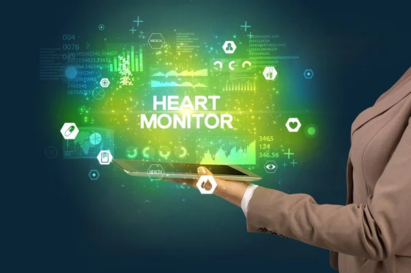 Close Uma Tela Sensível Toque Com Inscrição Heart Monitor Conceito — Fotografia de Stock