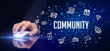 COMUNITY yazıtları ve sosyal medya konseptiyle el ele tutuşmak