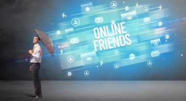 ONLINE ARKADAŞLAR yazıtlarından şemsiye ile yakışıklı iş adamı savunması, yeni nesil medya kavramı