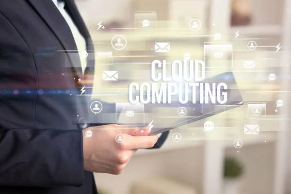 Gros Plan Une Tablette Cherchant Inscription Cloud Computing Concept Technologie — Photo