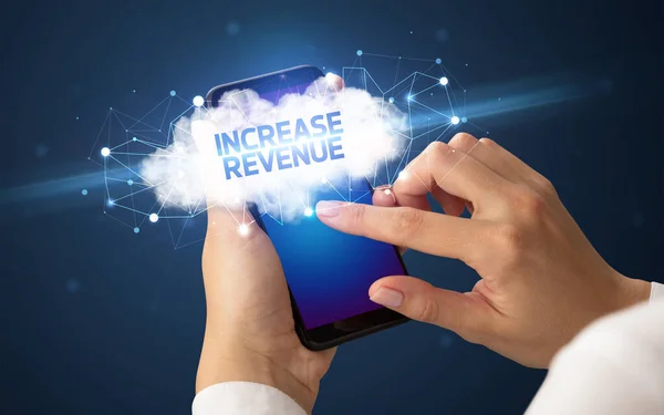 Žena Ruka Dotýká Smartphone Nápisem Increase Revenue Cloud Business Koncept — Stock fotografie