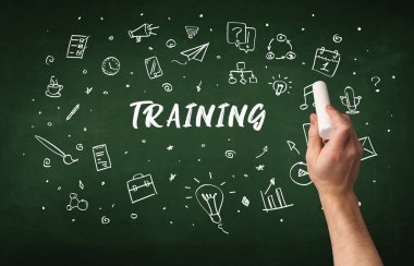 Tahtaya beyaz tebeşirle el çizimi yazması, eğitim kavramı