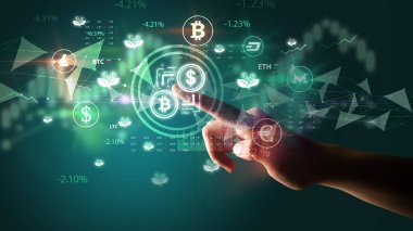 İş adamı, multimedya dokunmatik ekran fütüristik kavram üzerinde şifreli takas simgesini elle bastırıyor