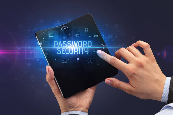 Бизнесмен с складным смартфоном с надписью PASSWORD SECURITY, концепция кибербезопасности
