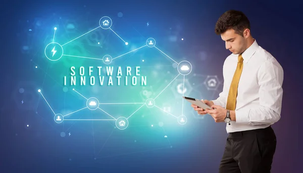 Empresário Frente Ícones Serviço Nuvem Com Inscrição Software Innovation Conceito — Fotografia de Stock