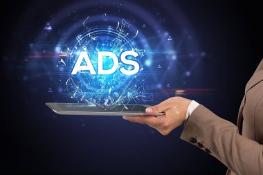 ADS kısaltması olan bir dokunmatik ekran, modern teknoloji konsepti