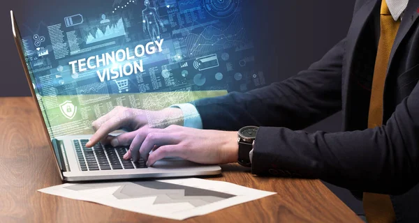 Podnikatel Pracující Notebooku Nápisem Technology Vision Koncept Kybernetické Technologie — Stock fotografie