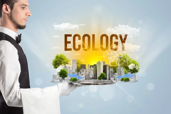 Garçom Servindo Eco Cidade Com Inscrição Ecologia Conceito Energia Renovável — Fotografia de Stock