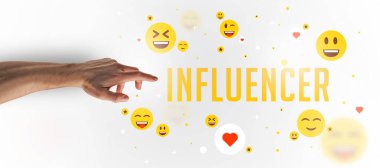 INFLUENCER yazıtlarına, sosyal medya kavramına yakın çekim