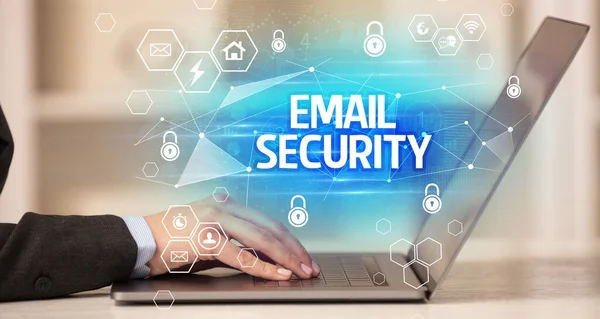 Email Säkerhet Inskription Bärbar Dator Internet Säkerhet Och Dataskydd Koncept — Stockfoto