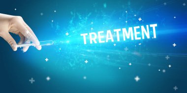 Şırınga, tıbbi enjeksiyon ellerinde tedavi yazıları, tıbbi panzehir konsepti.