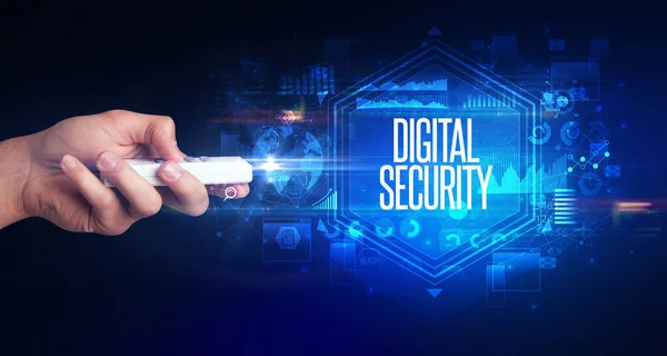Obsługa Bezprzewodowych Urządzeń Peryferyjnych Napisem Digital Security Koncepcja Bezpieczeństwa Cybernetycznego — Zdjęcie stockowe