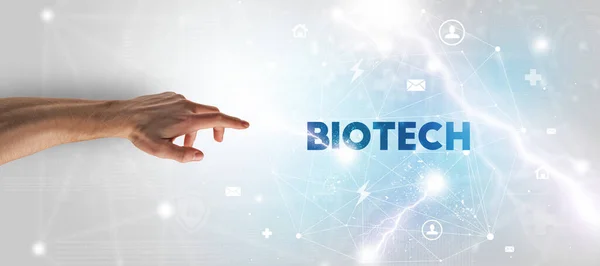Mão Apontando Para Inscrição Biotech Conceito Tecnologia Moderna — Fotografia de Stock