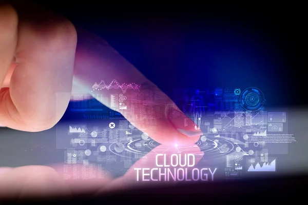 Fingerberührendes Tablet Mit Web Technologie Icons Und Cloud Technologie Beschriftung — Stockfoto