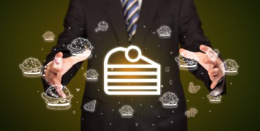 El ele tutuşan pasta ikonu, sağlıklı yemek teslimatı konsepti