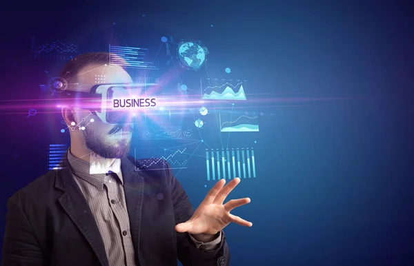 Empresário Olhando Através Óculos Realidade Virtual Com Inscrição Business Novo — Fotografia de Stock