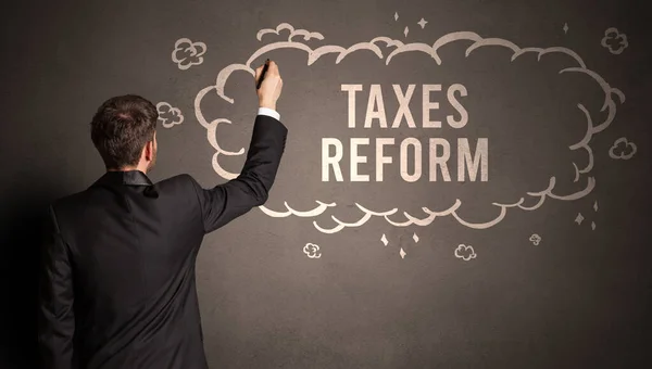 Podnikatel Kreslí Mrak Nápisem Taxes Reform Uvnitř Moderní Obchodní Koncept — Stock fotografie