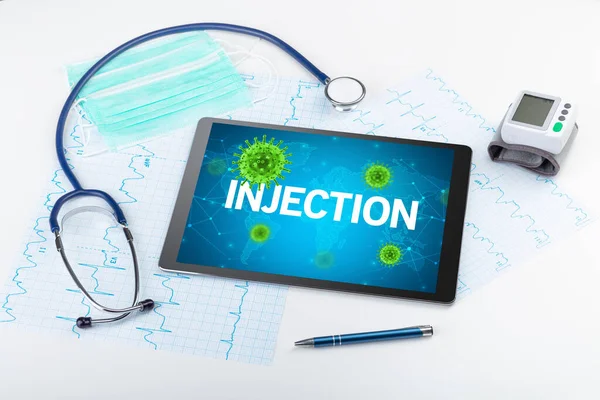 Vista Perto Tablet Com Inscrição Injection Conceito Microbiologia — Fotografia de Stock