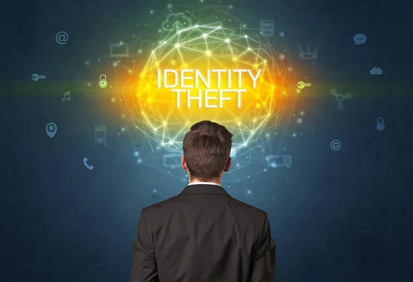 Rückansicht Eines Geschäftsmannes Mit Identity Theft Aufschrift Online Sicherheitskonzept — Stockfoto
