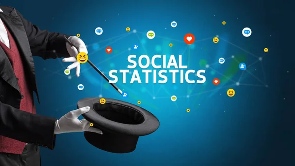Goochelaar Toont Magische Truc Met Sociale Statistiek Inscriptie Social Media — Stockfoto