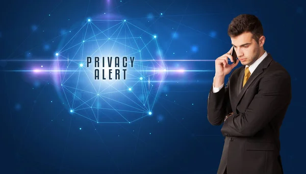 Zakenman Denkend Aan Beveiligingsoplossingen Met Privacy Alert Inscriptie — Stockfoto