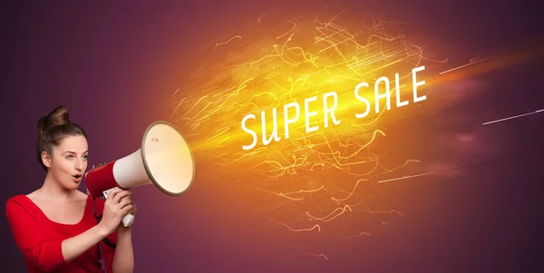 Ung Girld Skriker Megafon Med Super Sale Inskription Online Shopping — Stockfoto