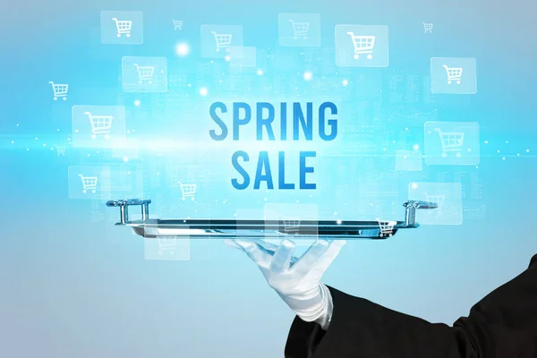 Kelner Obsługujący Napis Spring Sale Koncepcja Zakupów Online — Zdjęcie stockowe